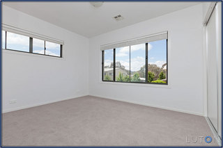 Bedroom 1 (2011-12-23)