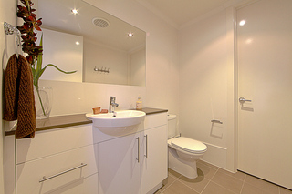 Ensuite (2011-11-01)