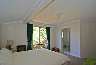 Bedroom 1 (2010-01-21)
