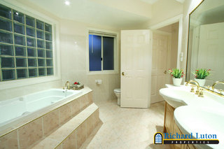 Ensuite (2006-02-23)