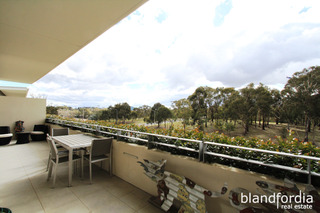 Balcony (2014-11-11)