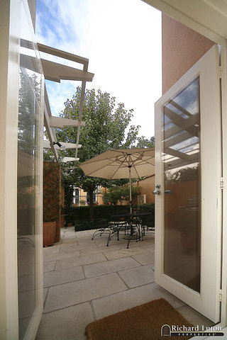 Outlook (2008-04-09)