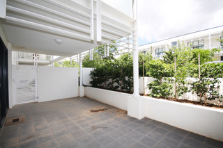 Courtyard (2010-01-06)