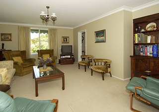 Lounge (2005-12-22)