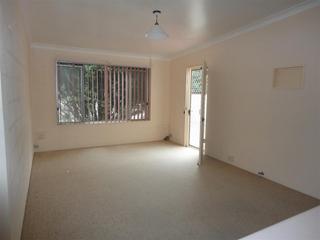Living Room (2013-06-07)