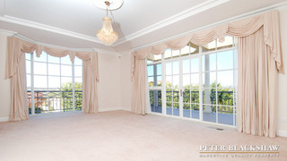 Living room (2006-07-11)
