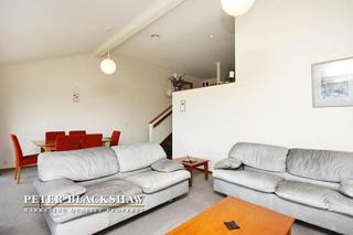 Lounge (2011-02-08)