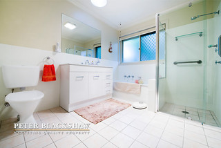 Bathroom (2014-10-15)