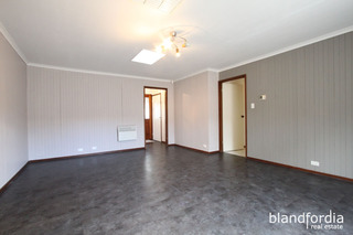 Family Room (2013-05-01)