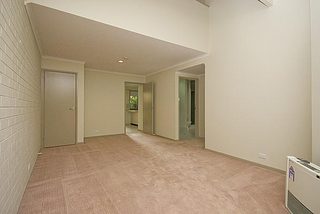 Lounge (2008-01-23)
