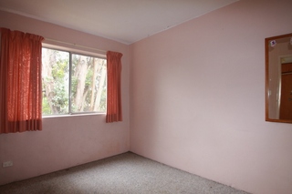 Bedroom 1 (2014-01-09)