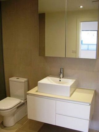 Bathroom (2008-09-05)
