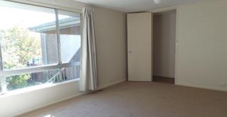Lounge Room (2016-01-05)