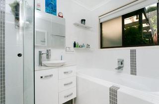 Bathroom/Spa (2013-07-18)
