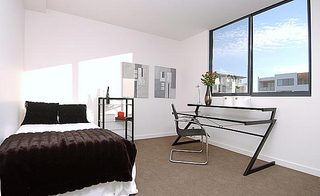 Bed 2 (2005-02-09)