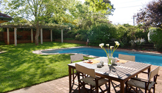 Rear garden (2003-11-18)