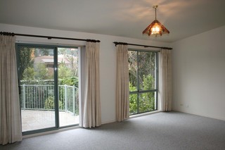 Lounge (2012-11-02)