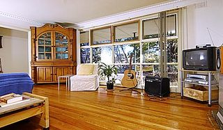 Living room (2004-05-11)