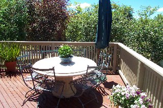 Deck (2002-11-04)