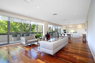 Living Room (2012-10-16)