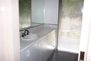 Ensuite (2006-01-16)