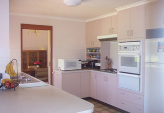 Kitchen (2004-11-18)