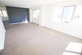 Lounge / Dining Room (2015-05-15)