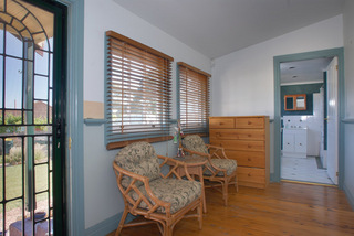 Family room (2006-12-04)