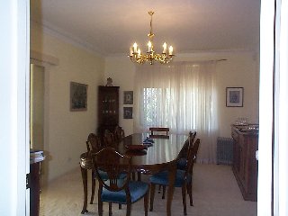 Dining (2002-11-29)