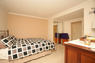 Bed 4 (2009-09-04)