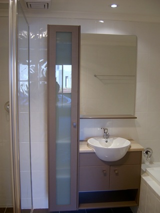 Bathroom (2014-02-19)