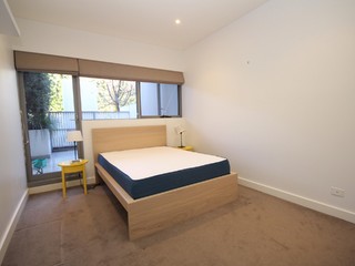 Bedroom (2017-10-18)