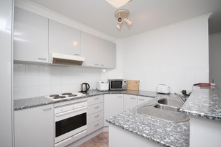 Kitchen (2010-12-01)