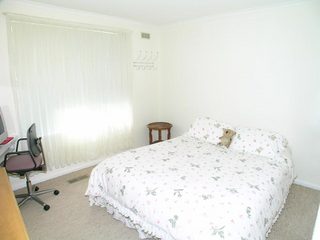 Bed 1 (2004-03-05)