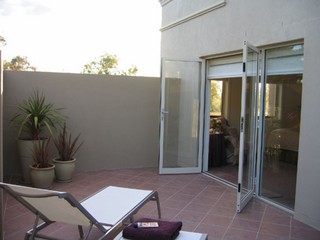 Courtyard (2005-09-06)