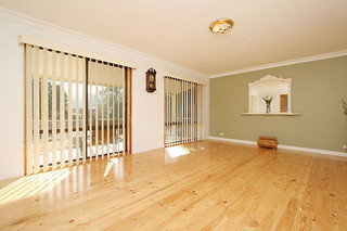 Lounge Room (2016-12-08)