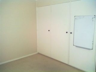 Bed 2 (2012-04-27)