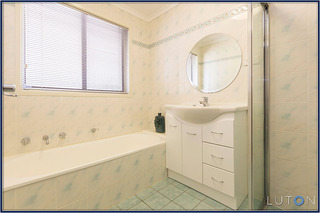 Bathroom (2014-09-09)