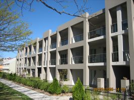 front of complex (2006-10-04)