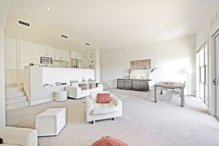Lounge (2014-11-19)