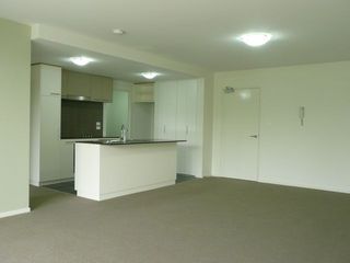 Lounge (2010-12-06)