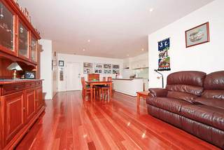 Living Room (2010-10-23)