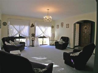 Formal Lounge (2008-08-05)