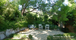 Outdoor Area (2005-11-11)