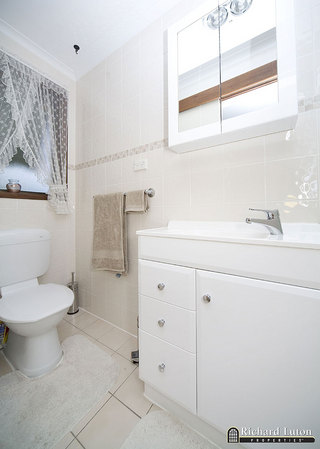 Ensuite (2008-03-04)