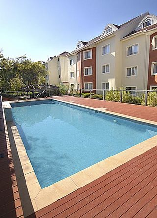 Pool (2005-04-18)