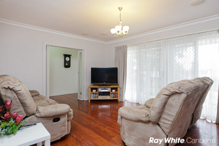 Living Room (2011-08-10)