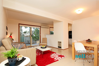 Living Room (2011-07-13)