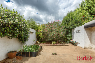 Courtyard (2015-02-16)
