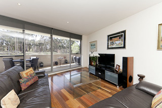 Living Room (2013-09-18)